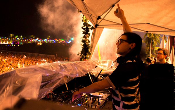 skrillex edc brasil 2015