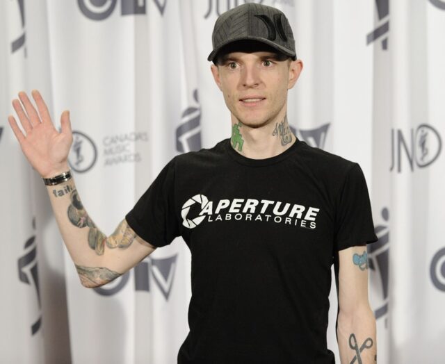 Deadmau5 Sneaks Out Of Hospital To Play Show Edm Chicago