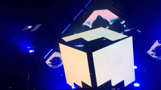 mau5cube