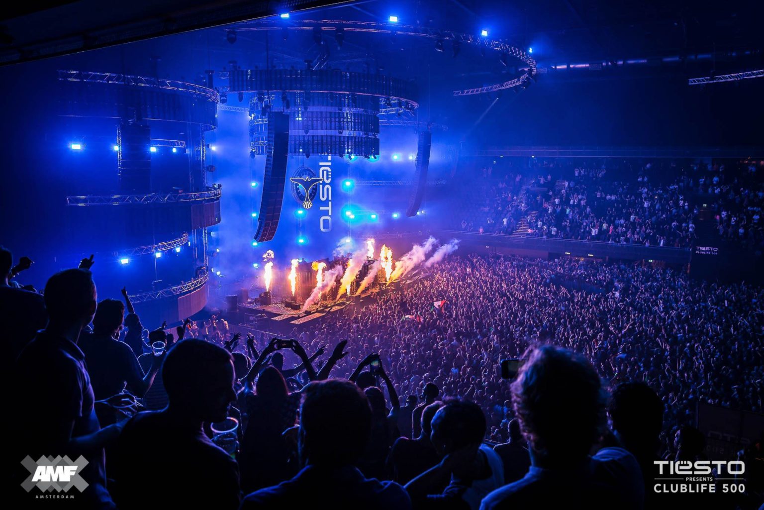 Tiësto Celebrates 500th Episode Of Club Life With SixHour Live Set