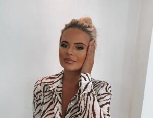 Apollonia Llewellyn Shows off Her Amazing Curves - EDM Chicago