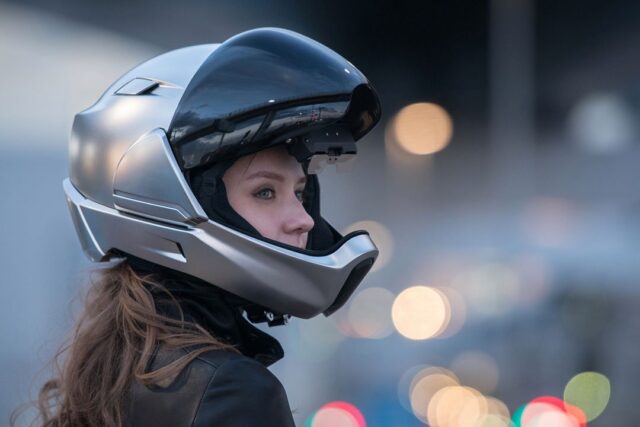 cross-helmet