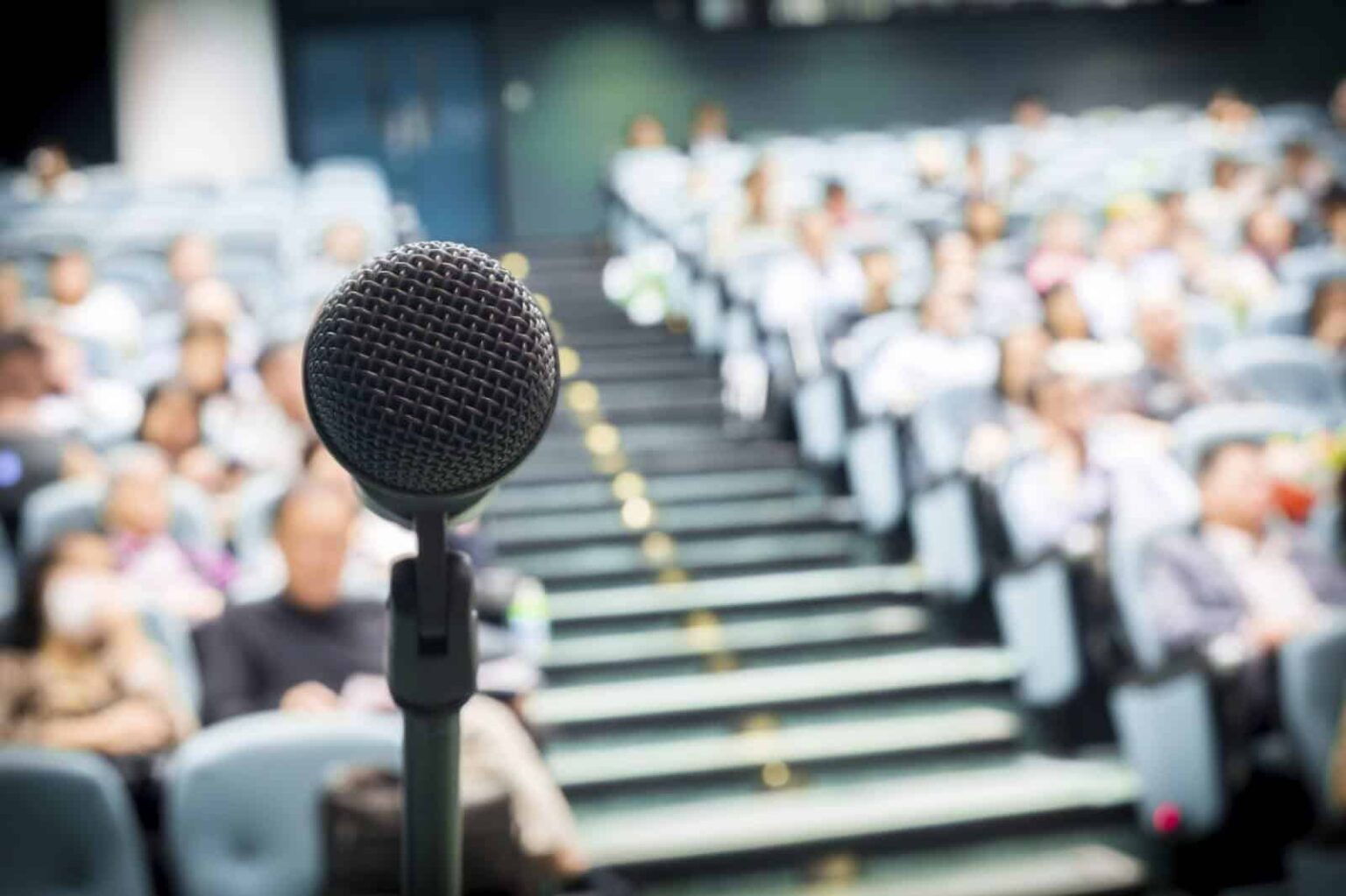 How to Write an Entertainment Speech Professionally EDM Chicago
