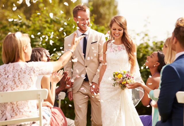 Unique Gift Ideas for Newlyweds Couple