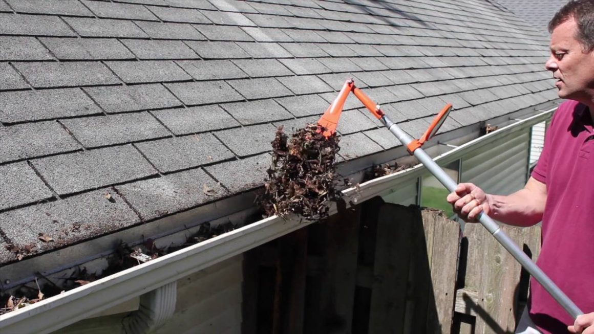 Common Roof Gutter Cleaning Mistakes: 8 You Should Avoid - EDM Chicago