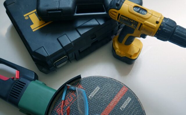 Must-Have Tools to Enter Woodworking
