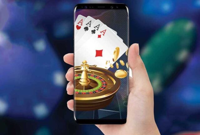 Playing Casino Games on Mobile and PC