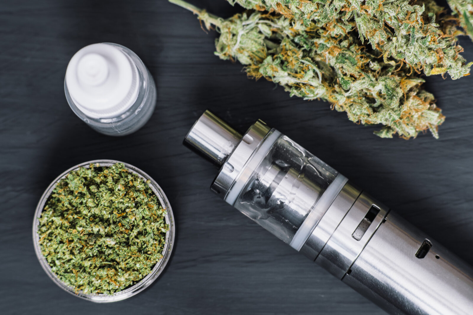 Vaping Marijuana Vapor Vape e-cigarette