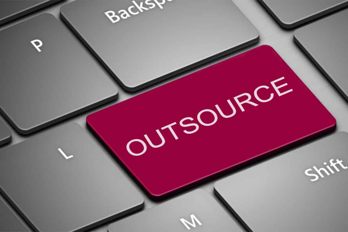 Successfully-Outsource-Web-Development-Project