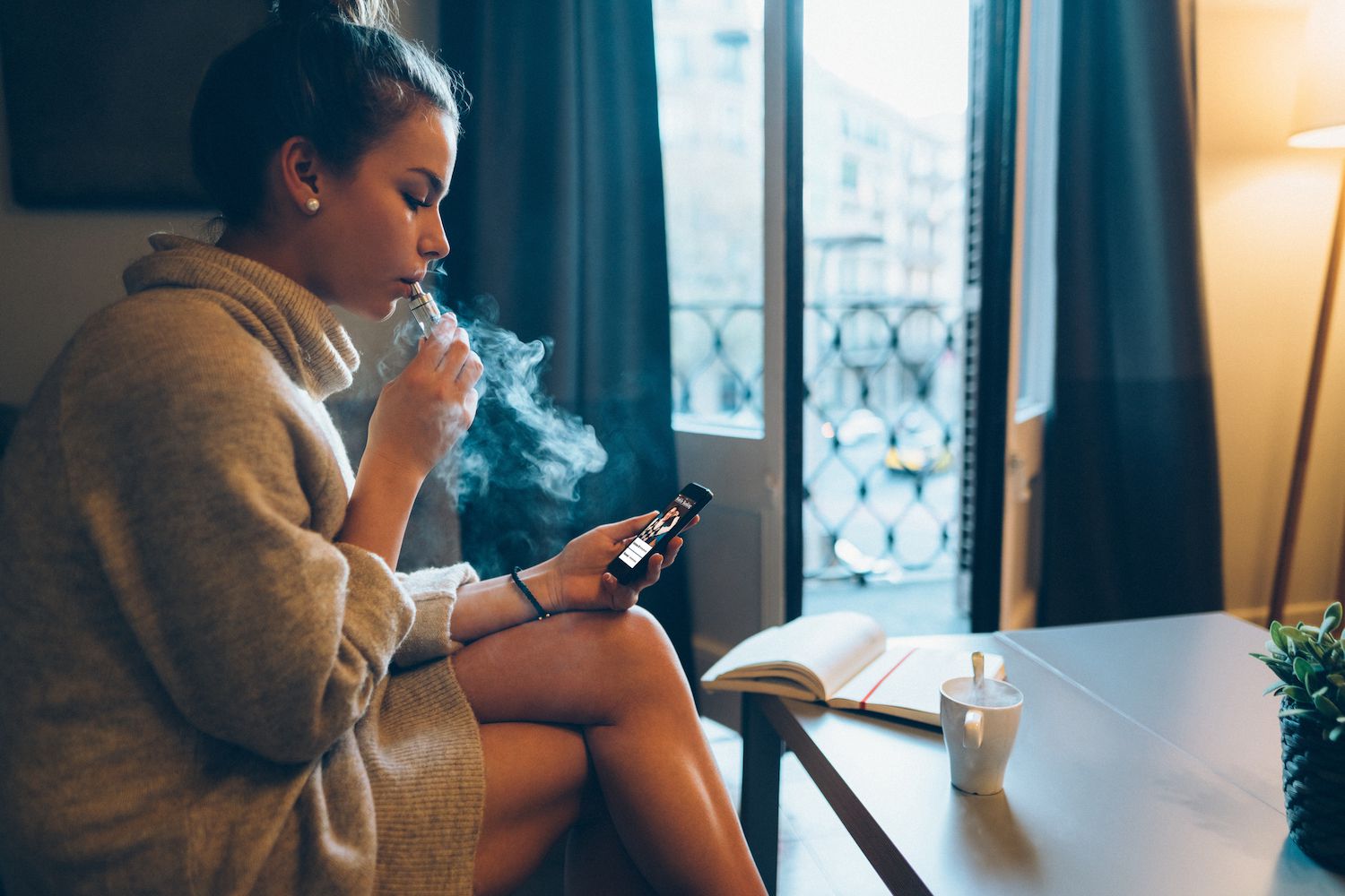 girl vaping
