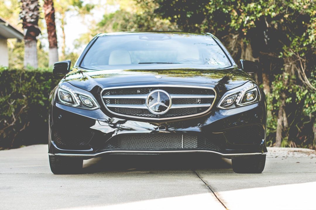 luxury-black-car-service-