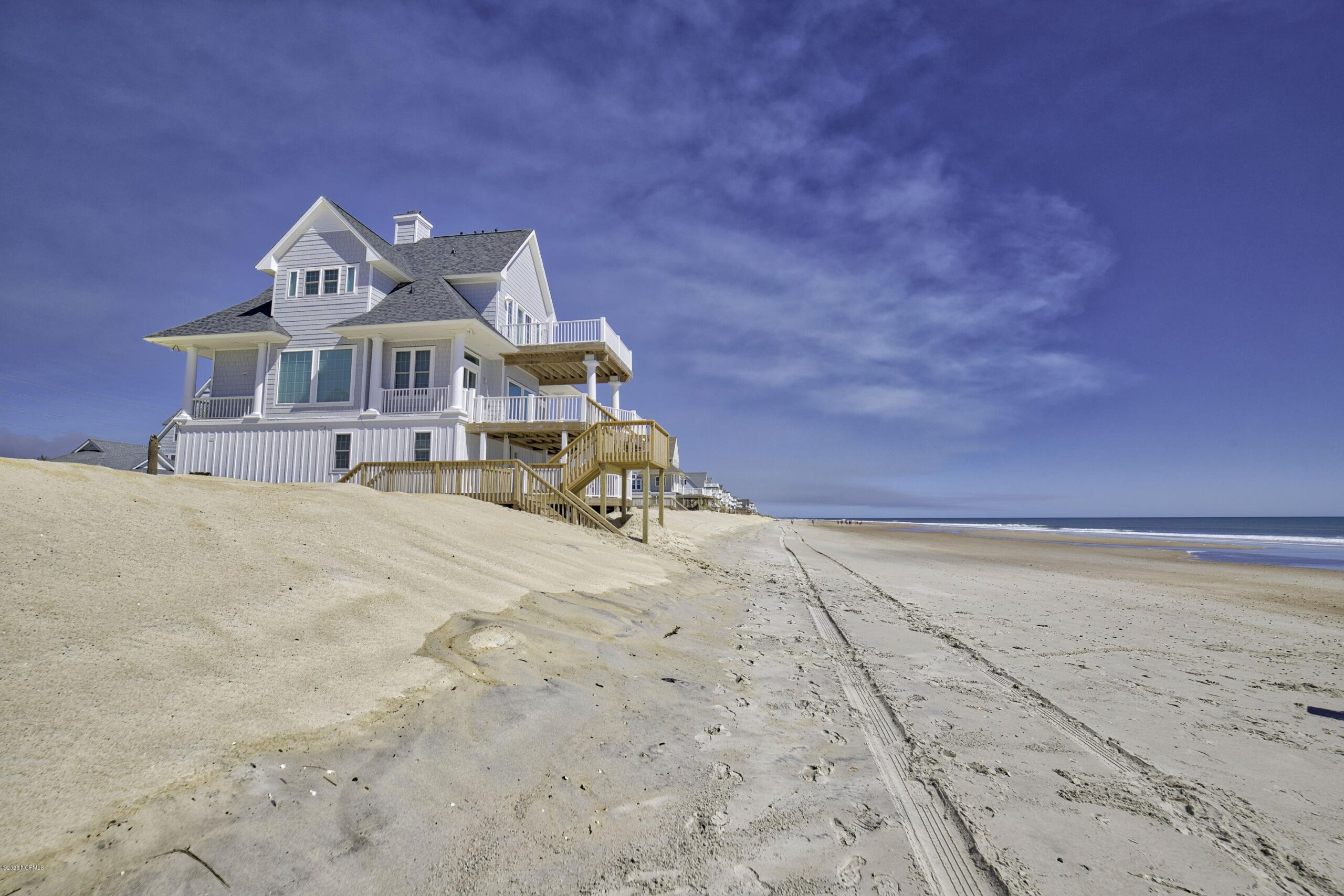 5 Useful Things to Know Before Visiting Topsail Island - EDM Chicago