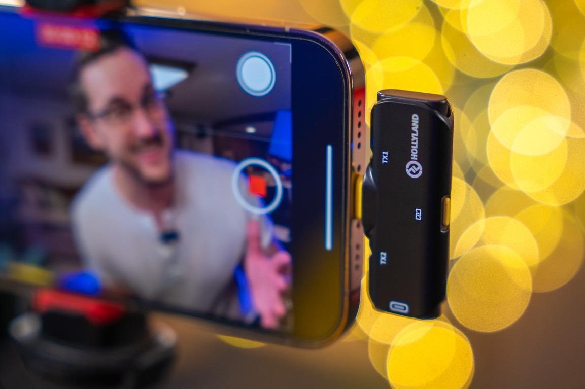 Digital Wireless Microphone Makes iPhone the Best Vlogging Choice