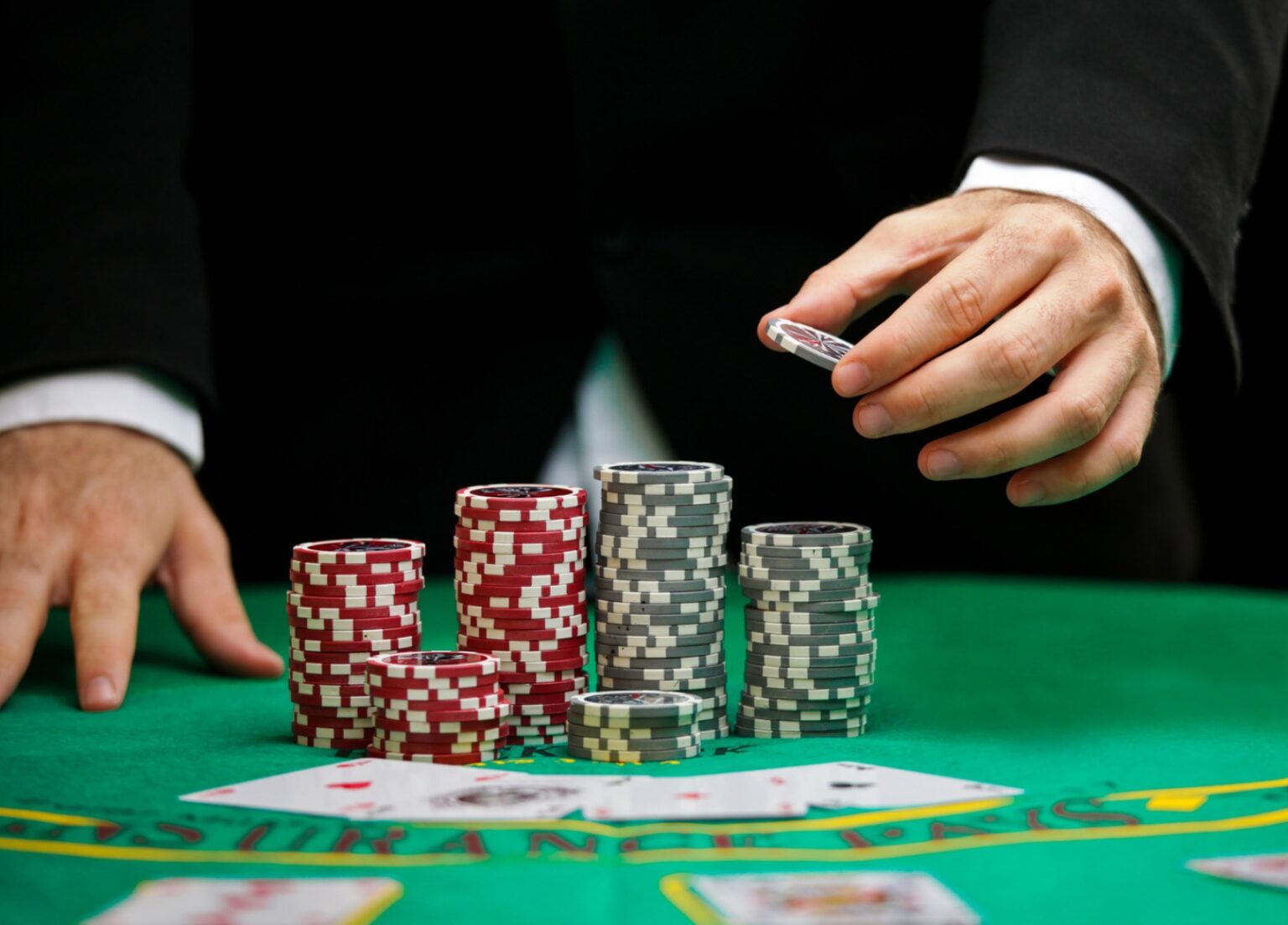 Blackjack Terminology An AZ Guide to the Lingo and Jargon EDM Chicago