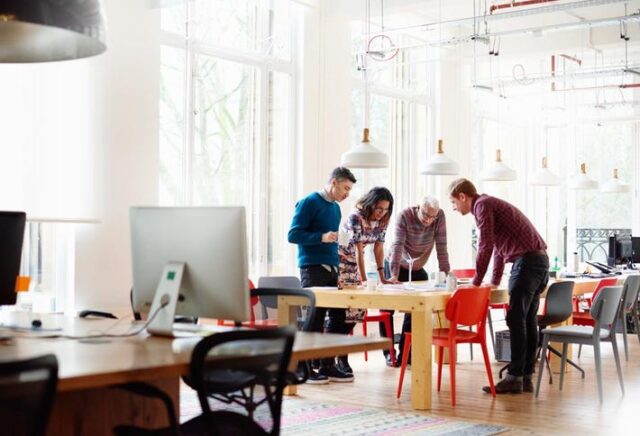4 Essential Pieces of Office Furniture to Boost Productivity and Comfort
