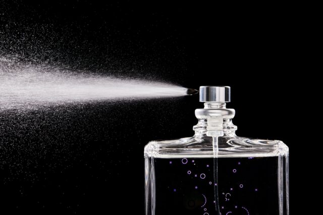 Seasonal Scents: Choosing Perfumes for Different Times of the Year