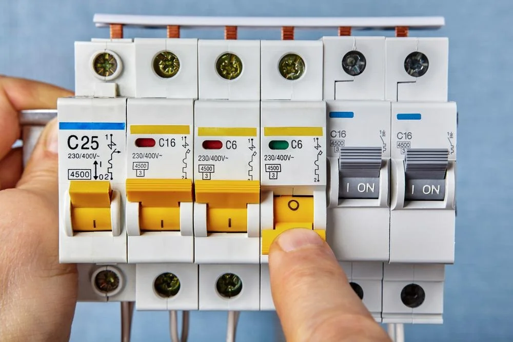 circuit breaker technology